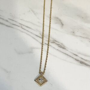 Nina ricci two tone pendant initial necklace